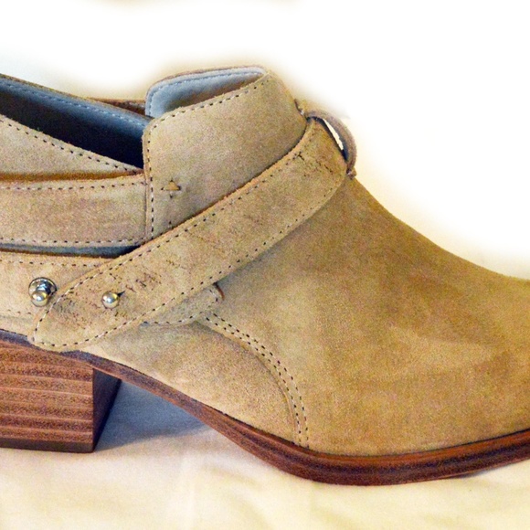 Rag & Bone Harrow Booties. Size 5 - Picture 2 of 6